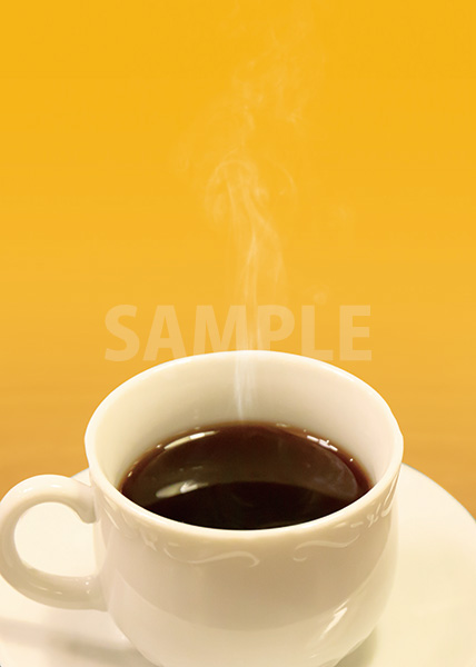 オレンジ色背景の湯気立つコーヒーのA4サイズ背景素材